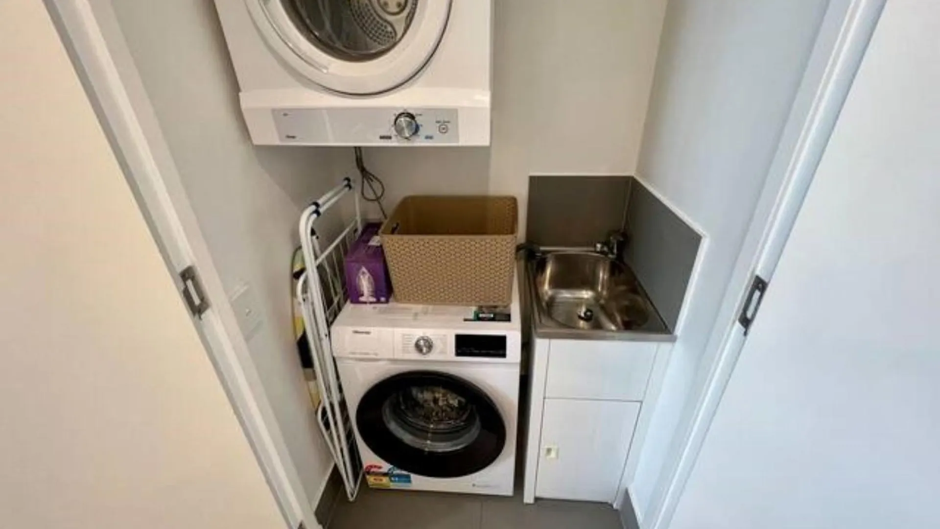 2-Bed With Pool, Gym, Parking And Balcony Apartment Brisbane