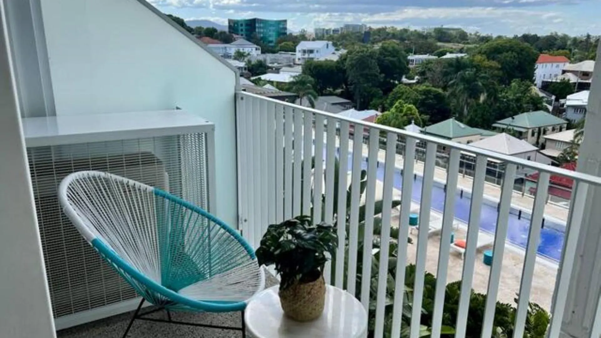 2-Bed With Pool, Gym, Parking And Balcony Apartment Brisbane 0*,  Australia